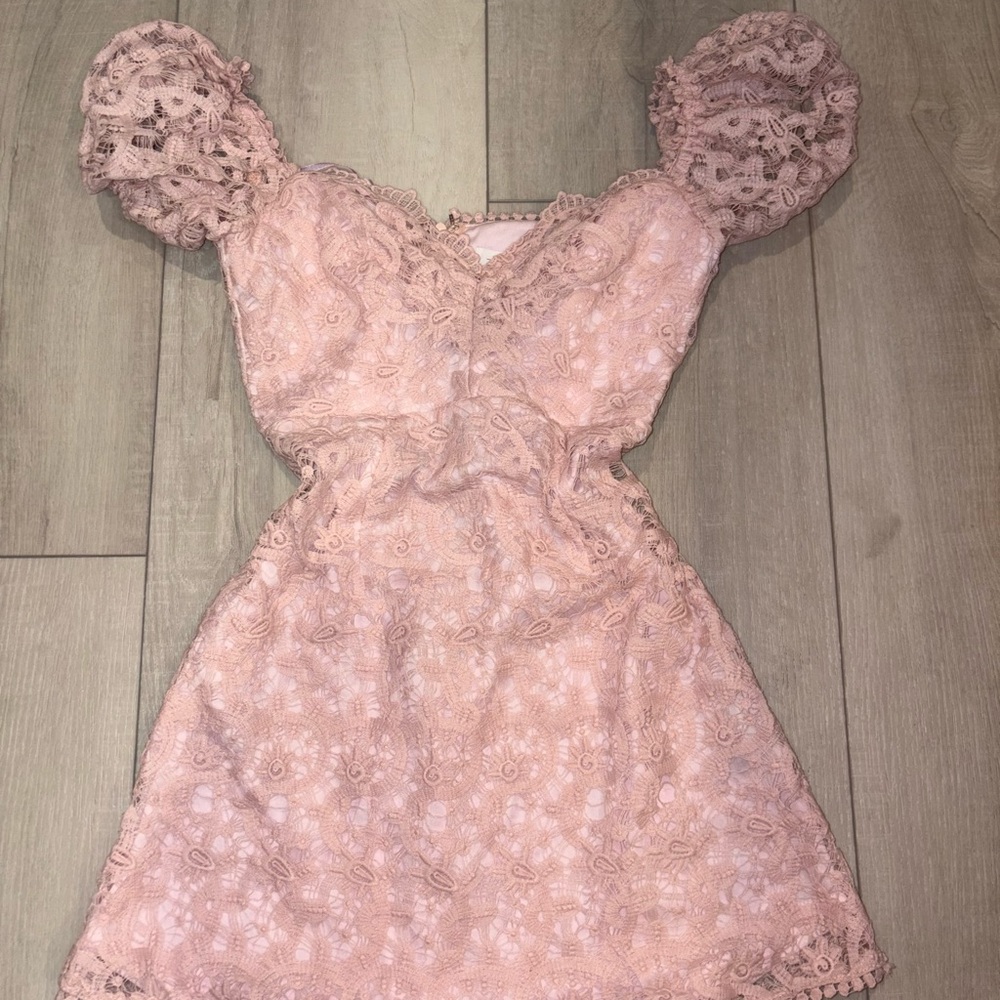 Elegant Pink Lace Dress